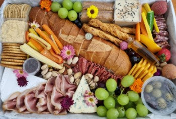 Charcuterie Snack Box *8 people sharing